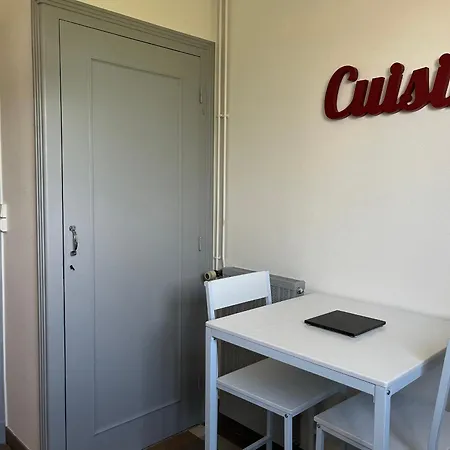 Apartment 2 Etoiles A Royan, 500m De La Plage, Jardinet Privatif, 4 Couchages, Quartier Calme - Fr-1-539-52 Royan