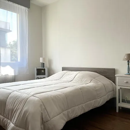 2 Etoiles A Royan, 500m De La Plage, Jardinet Privatif, 4 Couchages, Quartier Calme - Fr-1-539-52 Apartment