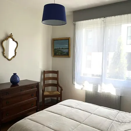 2 Etoiles A Royan, 500m De La Plage, Jardinet Privatif, 4 Couchages, Quartier Calme - Fr-1-539-52 * Royan